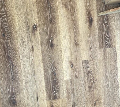 [102794] Piso Vinílico SPC AT 5mm - 10 Tablas 2.63 m2 x Caja Marrón 006